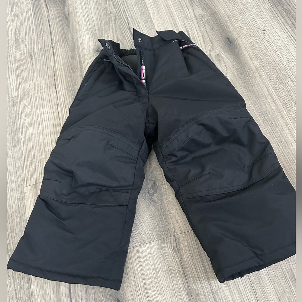 Toddler snow pants🖤